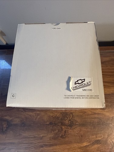 1935 Chevrolet Standard Sports Roadster Danbury Mint 1:24 Die-cast Car New - Picture 22 of 24