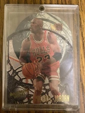 1995-96 Fleer Metal - Maximum Metal Michael Jordan #4 SSP