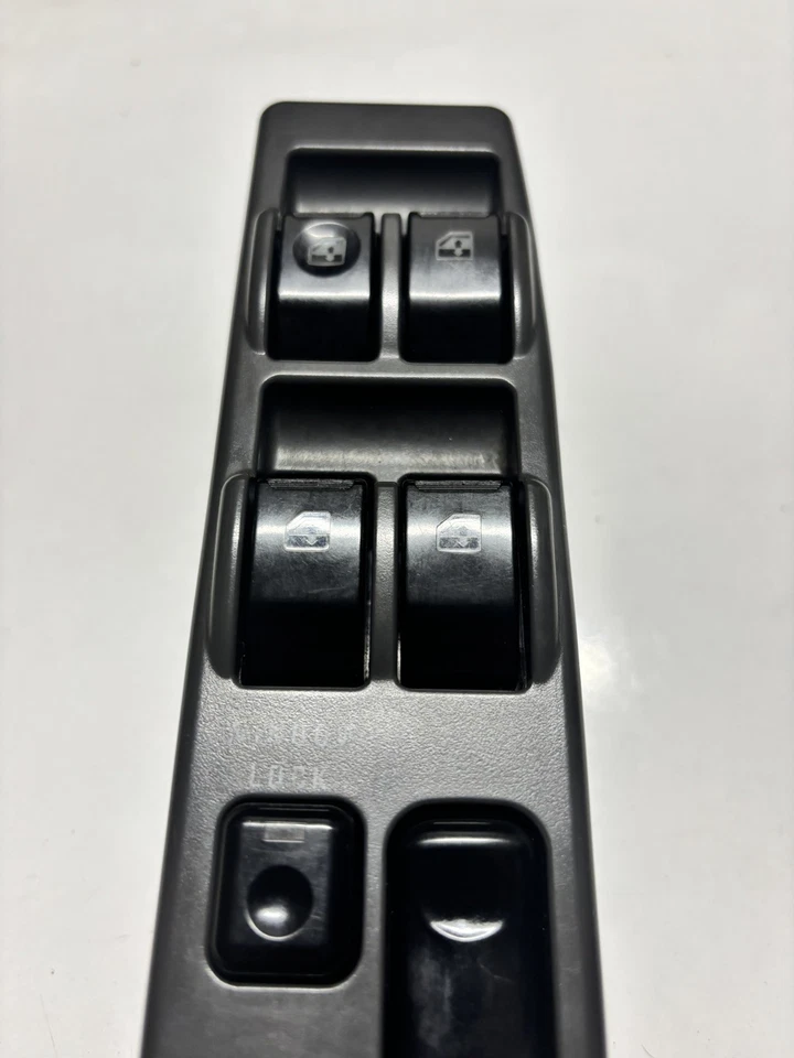 Главный выключатель стеклоподъемника в сборе для водителя Mitsubishi Montero 1992-1997 годов выпуска - Изображение 3 из 4