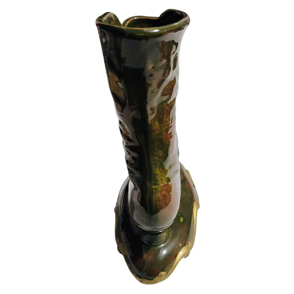 Jarrón jardinero botas tacón alto vintage años 70 verde/dorado brillo cerámica estilo victoriano Foto 3 de 4