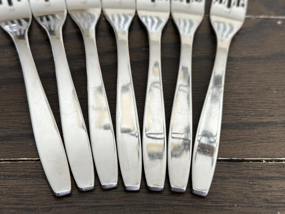 Splendide 18/10 Stainless Steel Vietnam Lot Of 7 Salad Fork - Image 3 of 4