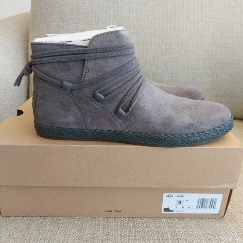 NEW! UGG WOMENS RIANNE BOOTIE | eBay