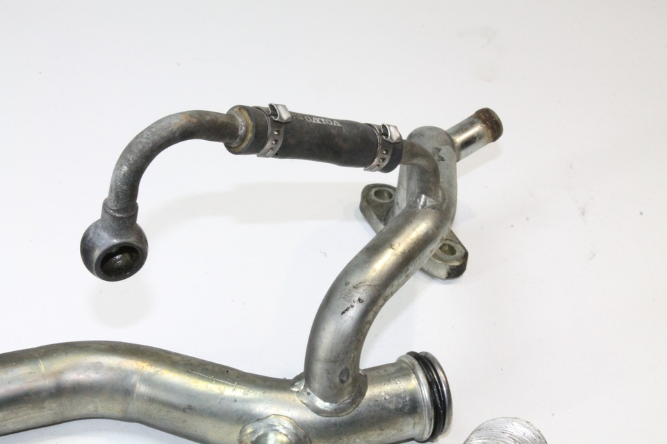 VOLVO XC60 D5 AWD Tuyaux de Liquide de Refroidissement 2.40 Diesel 13591498 eBay