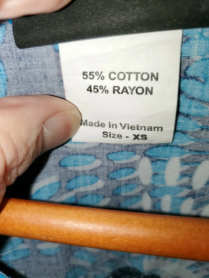  Grey’s Anatomy By Barco  Scrub Top; Size XS  with pockets Blue and White  - Image 3 of 4