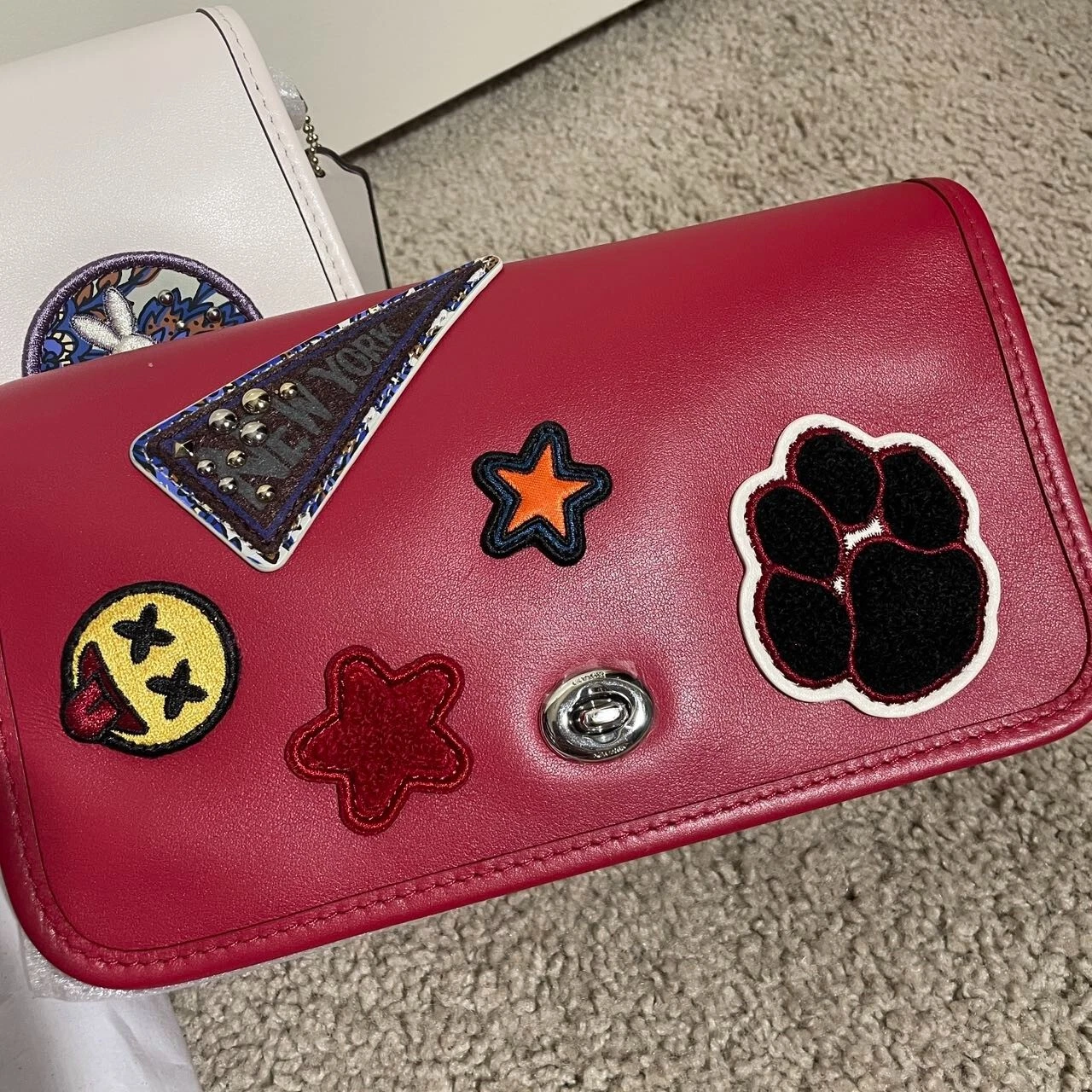 Coach F20912 3 Varsity gesso penny in pelle patchel (NO;057)