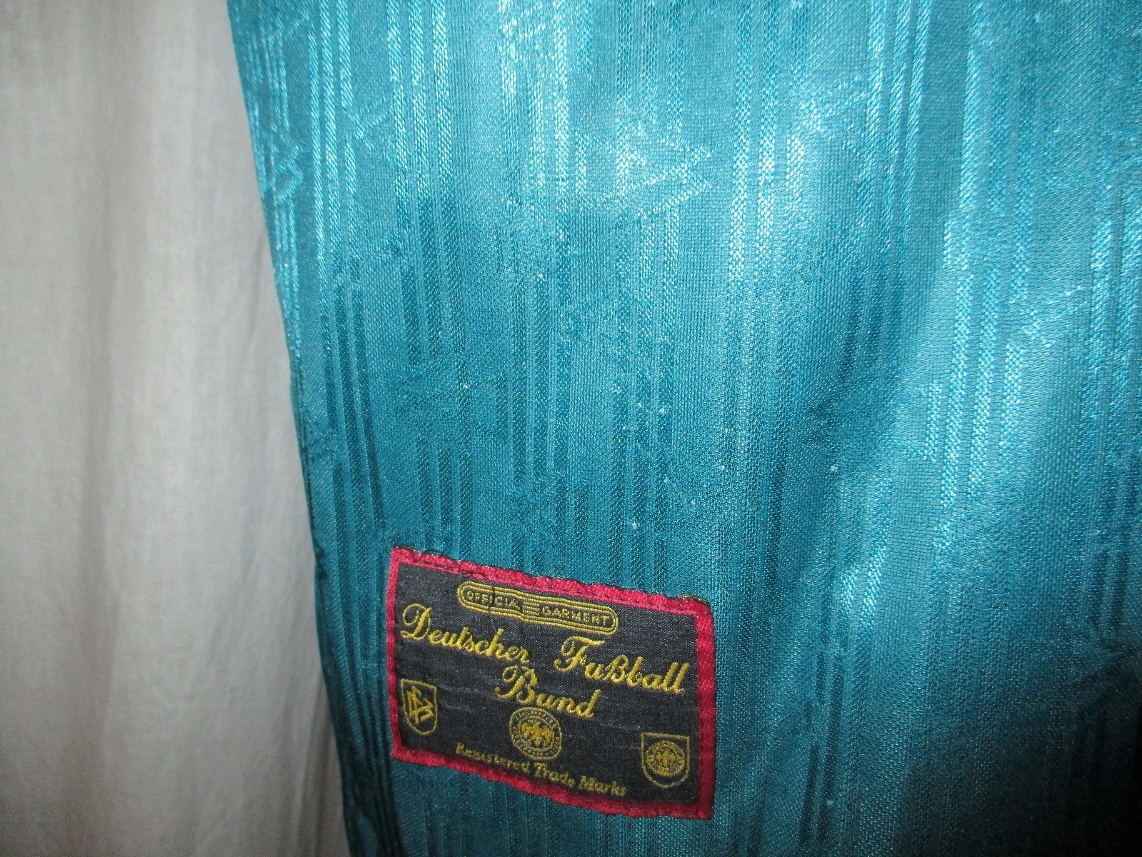 Picture 4 of 6