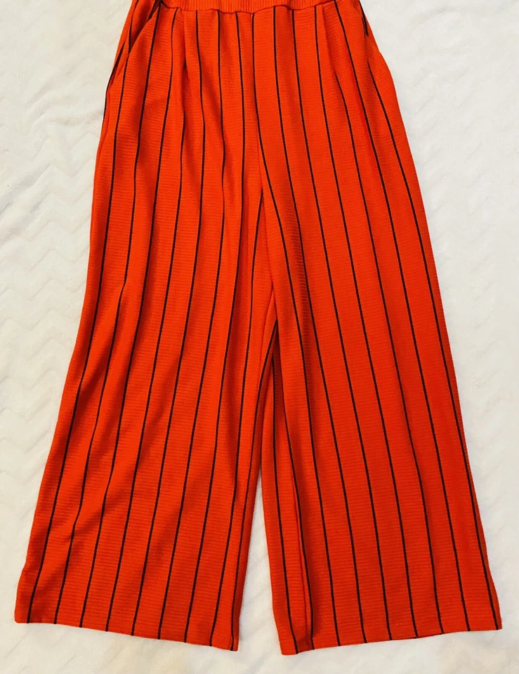 Mono para mujer Jolt rojo y negro tejido a rayas elástico cuello redondo manga corta M Foto 3 de 4