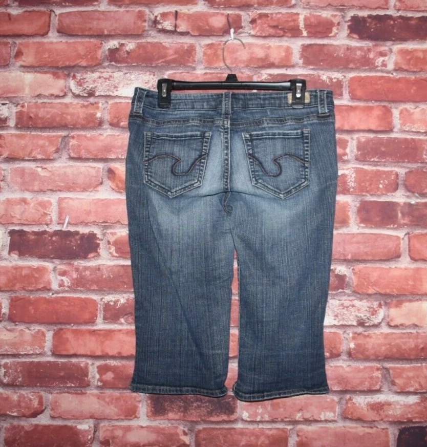 Bermudas de mezclilla para mujer Refuge azul lavado claro talla 11 cierre de botones Foto 2 de 4