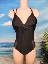 NWT Cupshe Women's One Piece Swimsuit Size Large Black Color Padded.