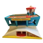 1972 Fisher Price Play Family AIRPORT only Vintage Little People 996