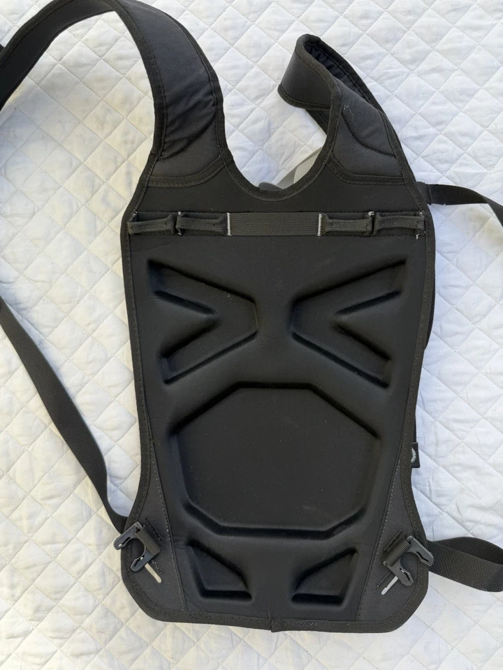 Adaptador de mochila Ortlieb sistema de transporte bicicleta Vario *convertir alforja en mochila* Foto 3 de 4