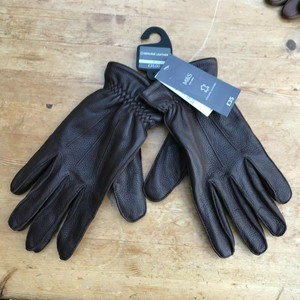 carbon strike boxing gloves