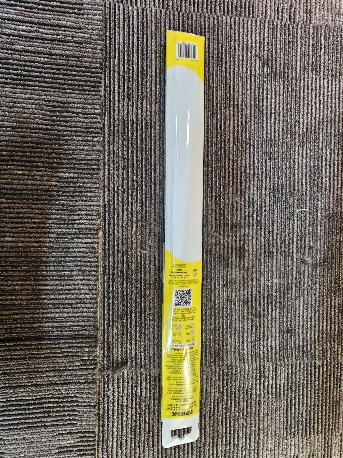 (QTY 2) Rain-X 5079279-2 Latitude 22-inch 2-IN-1 Water Repellency Wiper Blade