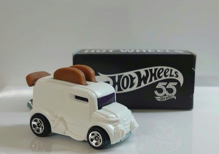 Hot Wheels Roller Toaster Birthday Limited Novelty White 2023 55th