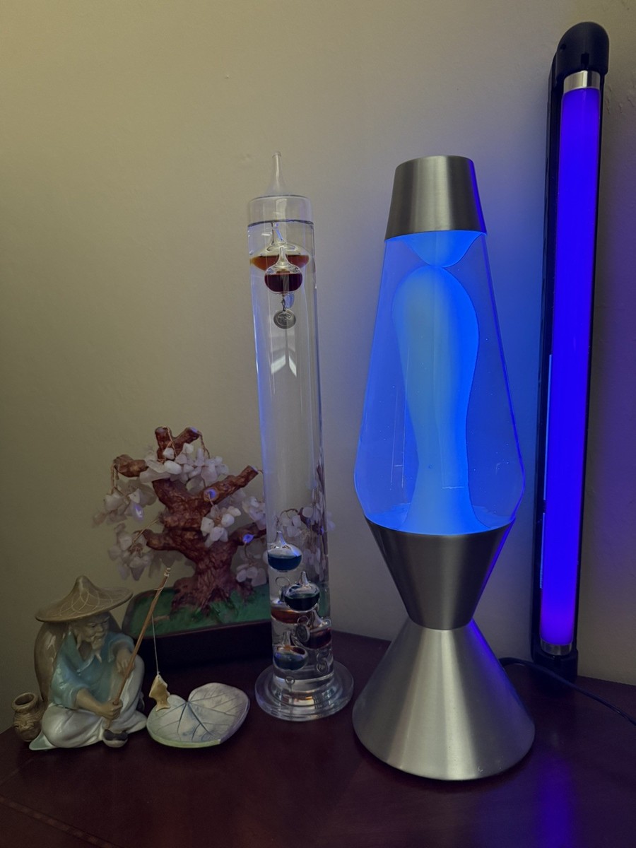 Lava Lite Lamp Vintage RARE White & Clear Nuclear Reactor Blue