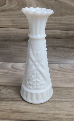 Anchor Hocking MILK GLASS 6" Stars and Bars Flower Bud Vase Vintage
