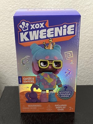 XOX KWEENIE QUIRKY KWEENS KWEEN OF DANCE PARTIES 4'' DOLL + CARD DISPLAY SEALED