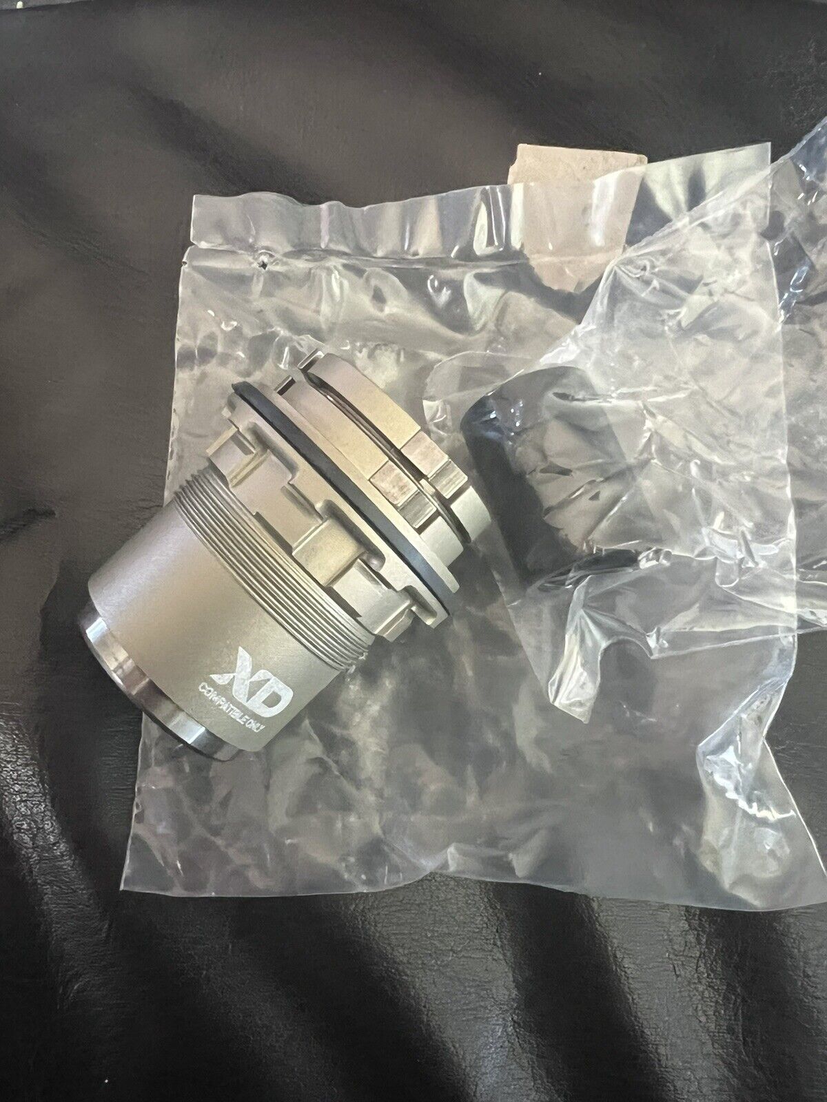 Picture 1 of 5