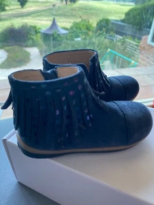 clarks shoes canberra