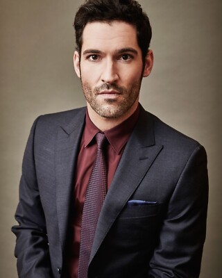 TOM ELLIS  8x10 PHOTO *