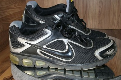 Nike Max Air 417097-008 LIVESTRONG AGITATE BLACK GRAY sneaker Mens 10.5, EU 44.5