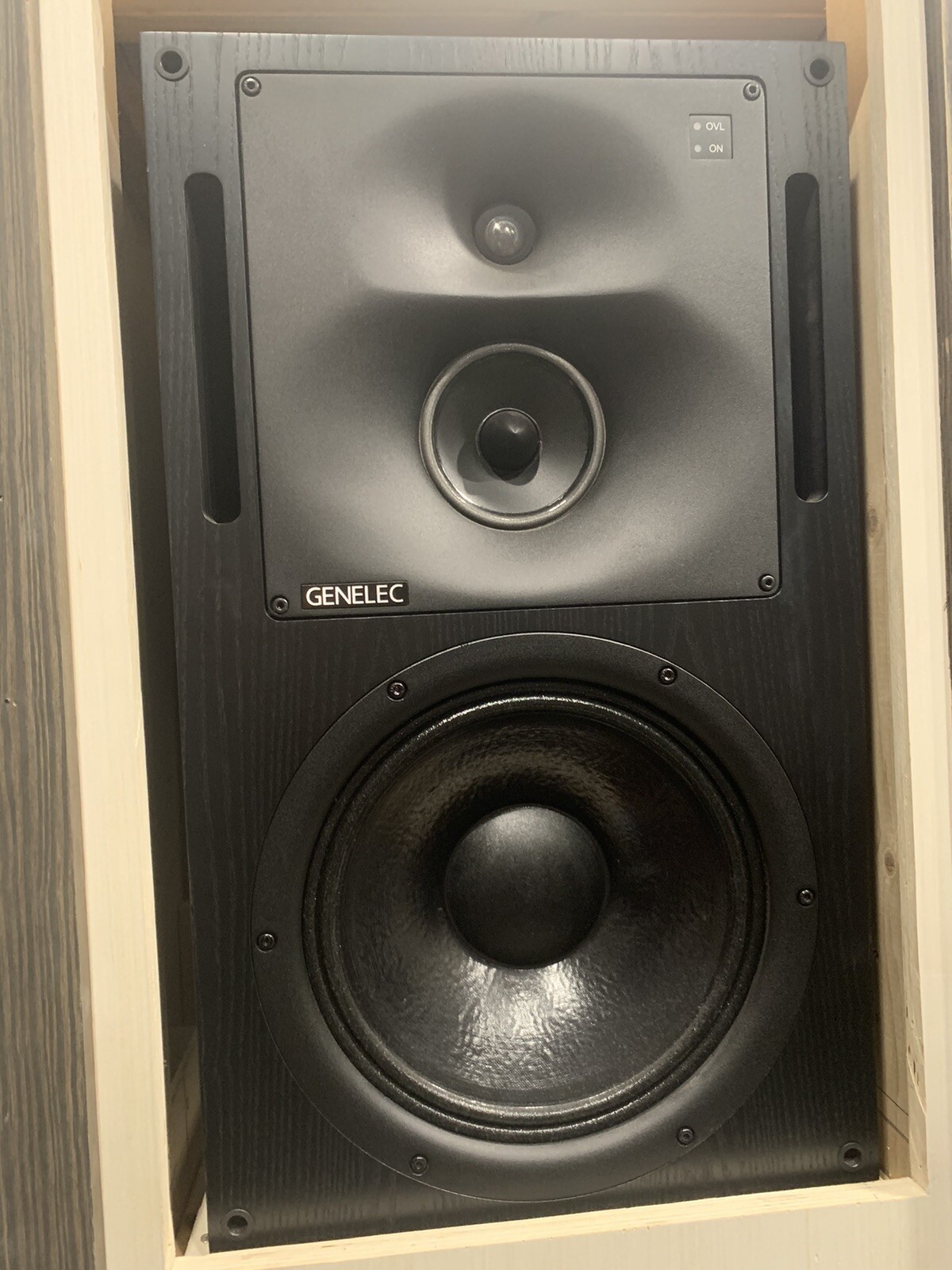 genelec 1037c