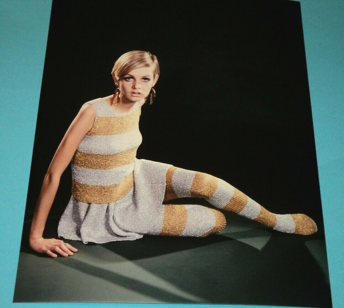 TWIGGY / NICE 8 x 10 COLOR PHOTO | eBay