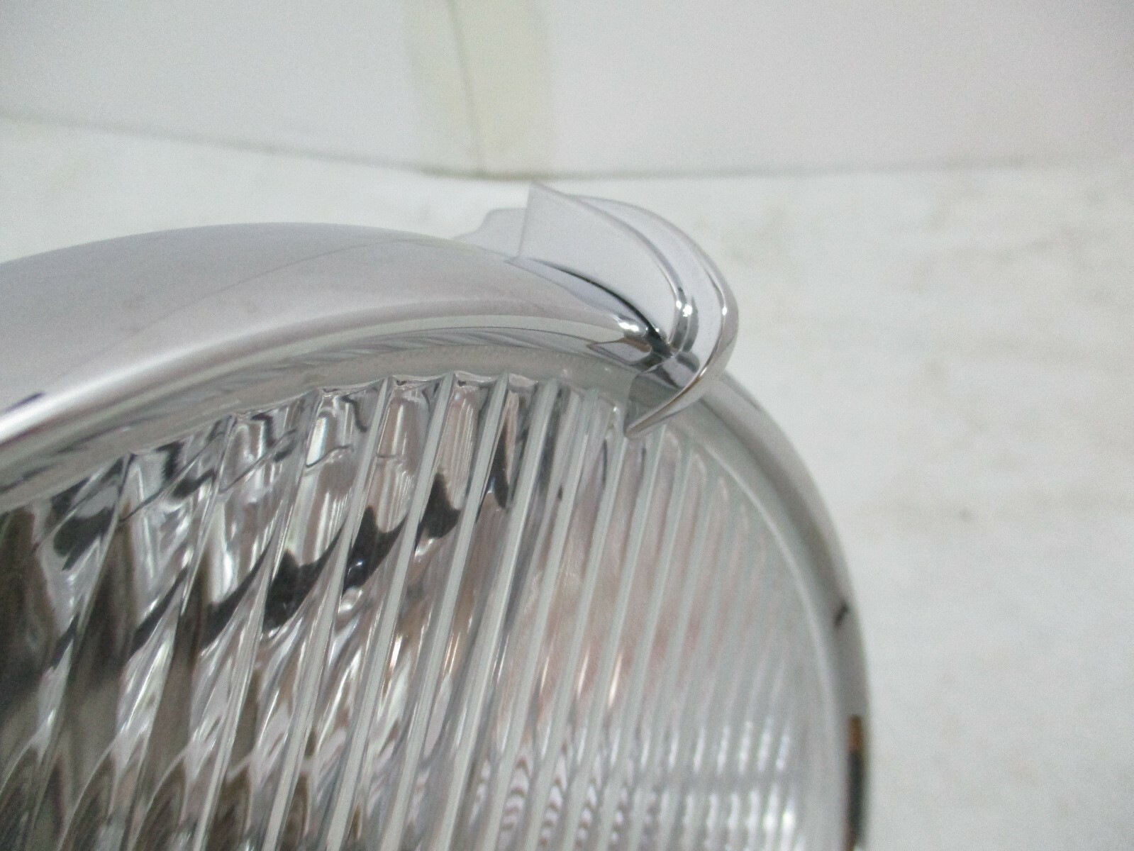 BENTLEY MARK VI & 'R-TYPE center spot light  7"  with extinded base