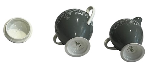 Wedgwood Moselle Gray Sugar Bowl w/Lid 6”T x 5.5”L and Creamer 4”T x 4.25”L Set - Picture 4 of 7