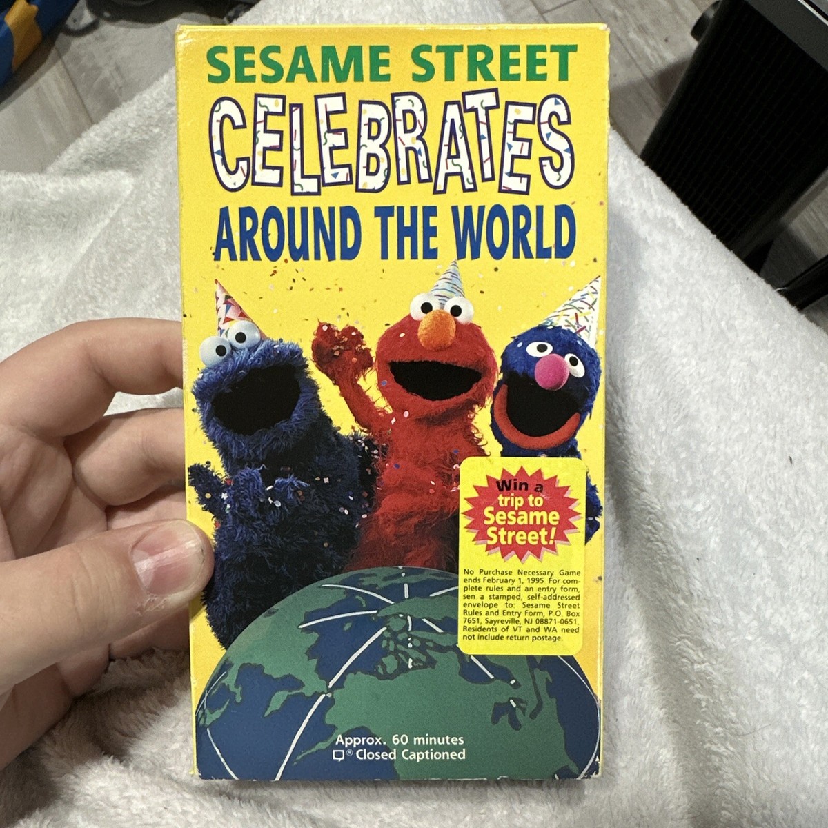 Sesame Street - Celebrates Around The World - VHS - 1994 Original