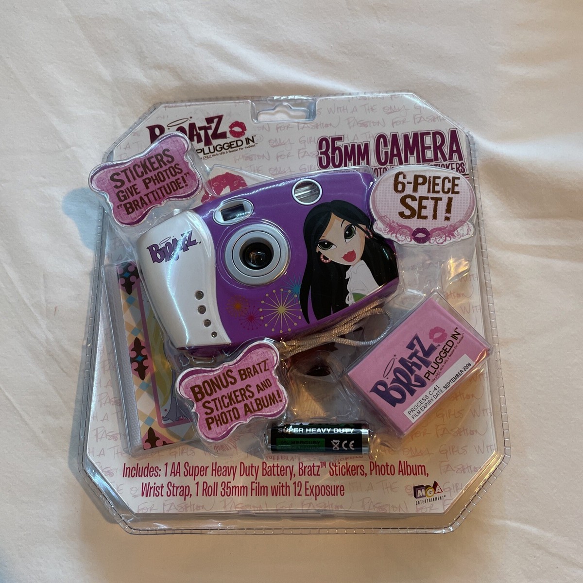 BRATZ Camera VINTAGE 35mm camera film Stickers Photo Album