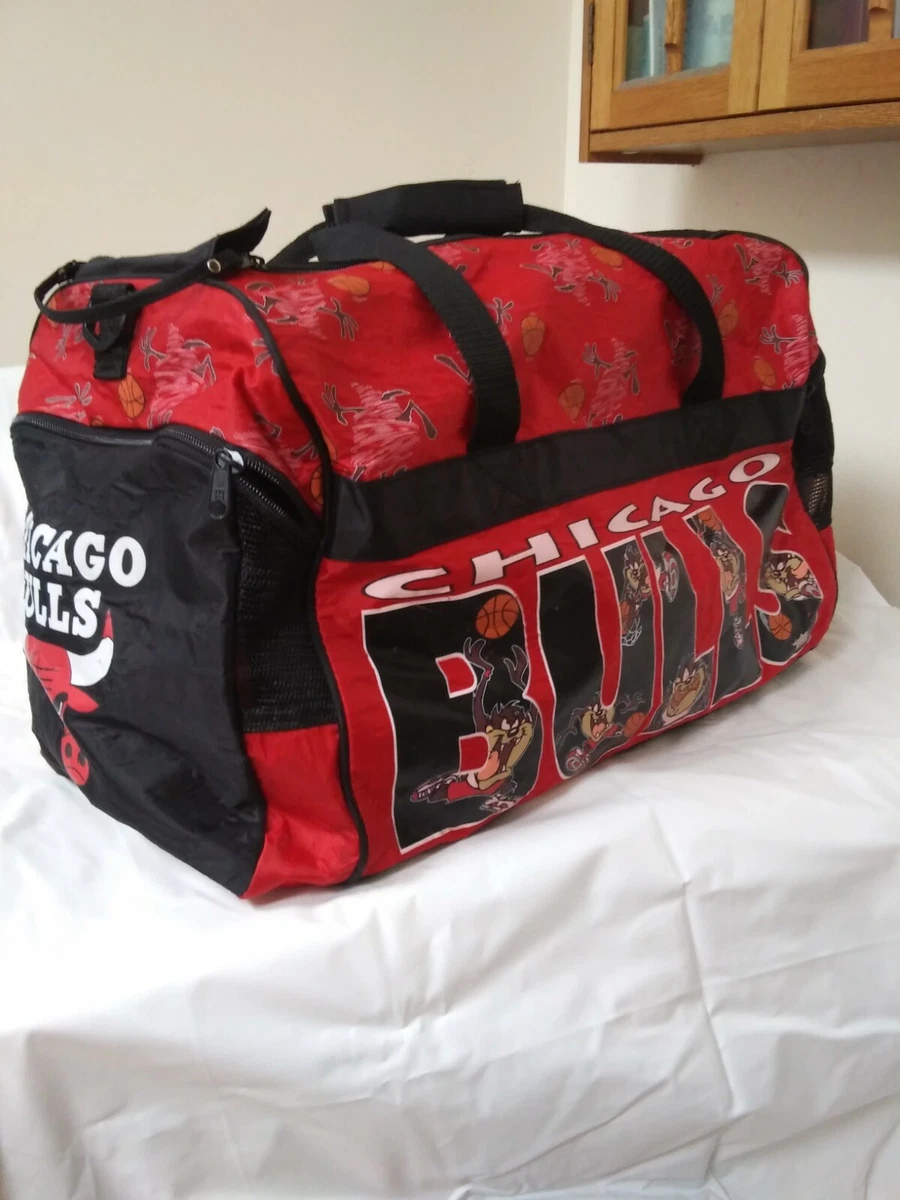 Vintage NBA CHICAGO BULLS TAZ duffle bag official product