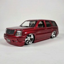 124 Jada Dub City Maroon Metal Flake 2002 Cadillac Escalade