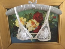 Vintage CHRISTIAN DIOR Ivory Floral Lace Bralette 34 Lingerie Dainty Beautiful