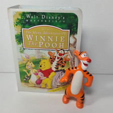 1996 Disney Masterpiece Collection McDonald's Happy Meal Winnie The Pooh 8 toy