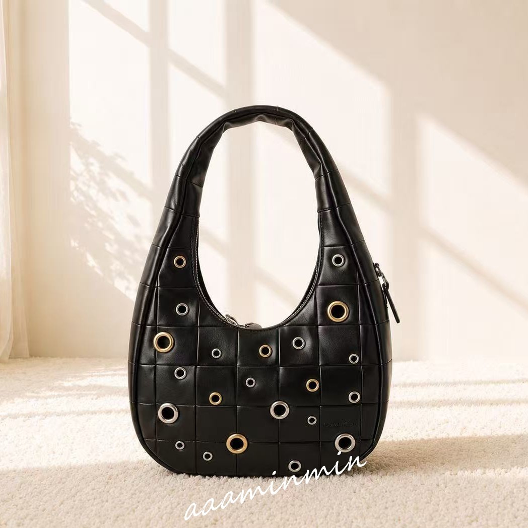 バッグ COACH Signature Crescent Hobo Bag Black NWT Coach Alter/Ego Crescent Shoulder Bag In Upcrafted Leather /No