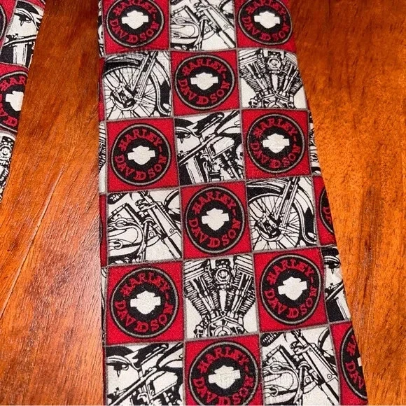 Corbata Harley Davidson de seda para hombre con estampado de emblema HD roja blanca negra Foto 4 de 4