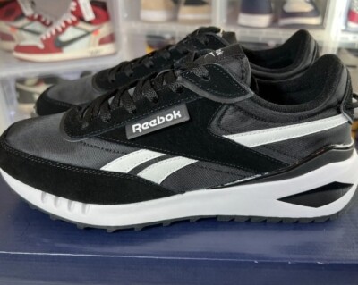Brand New Reebok forte racer reflective black MENS 10