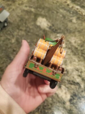 Disney Store Cars 2 - Die Cast Collector - MATERHOSEN Mater - 1:43