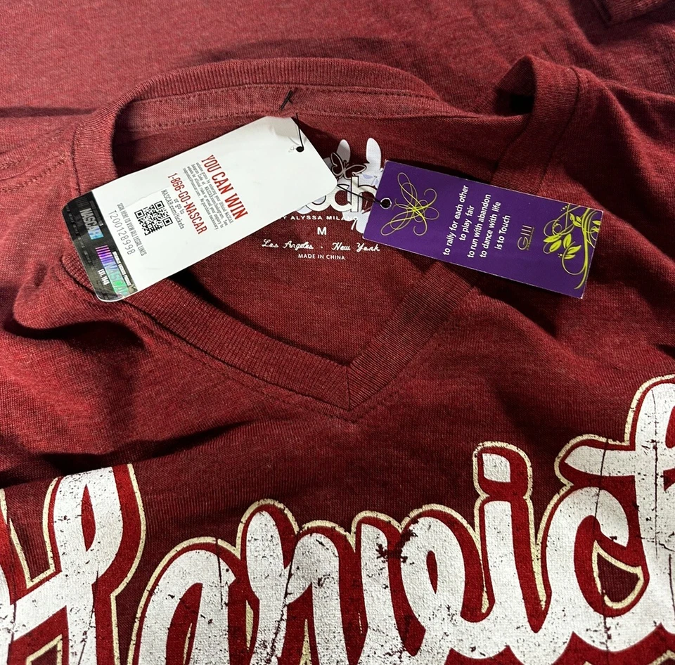 Women’s Medium Kevin Harvick 4 VNeck New W/ Tags discountinued Shirt Red NASCAR - Изображение 4 из 4