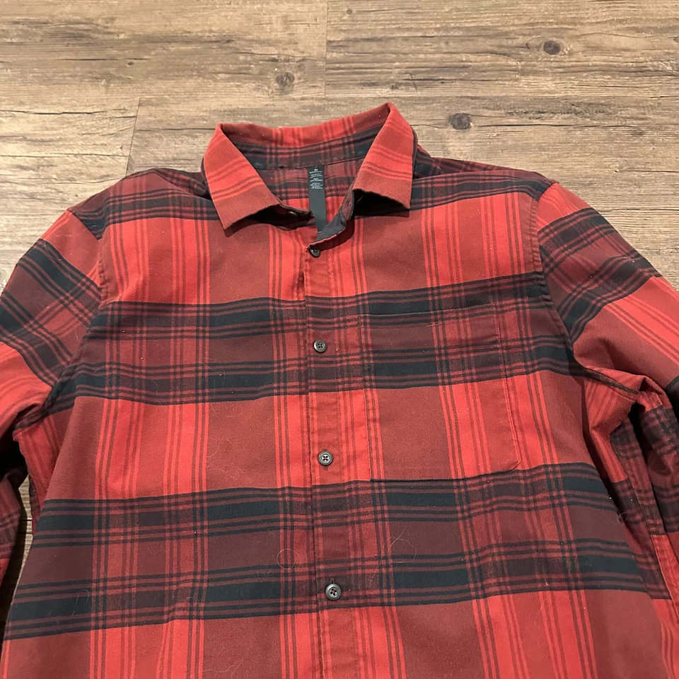 Lululemon Masons Peak Flannel Shirt Red Black Plaid Stretch Button Up Size Large - Image 2 of 4