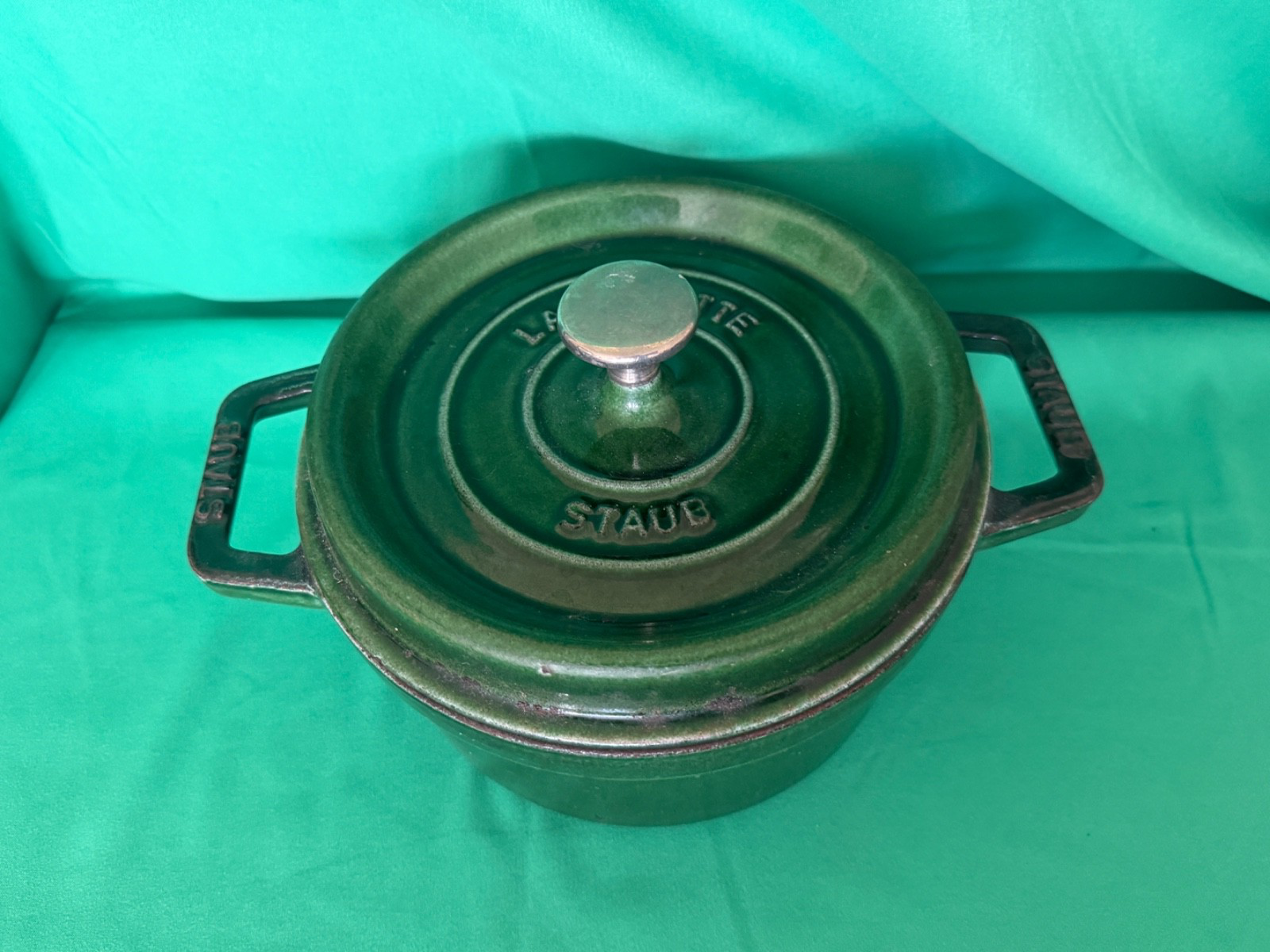 Staub Basil Cocotte Dutch Oven 20cm with Lid