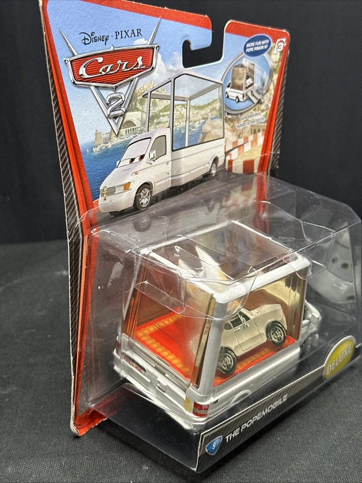 Disney Pixar Cars 2 Popemobile Deluxe diecast #9 Mattel 2010 Foto 4 de 4