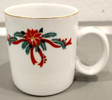 New Poinsettia  Ribbons Fine China Christmas Coffee Cup Mug Gold Banding 12 OZ