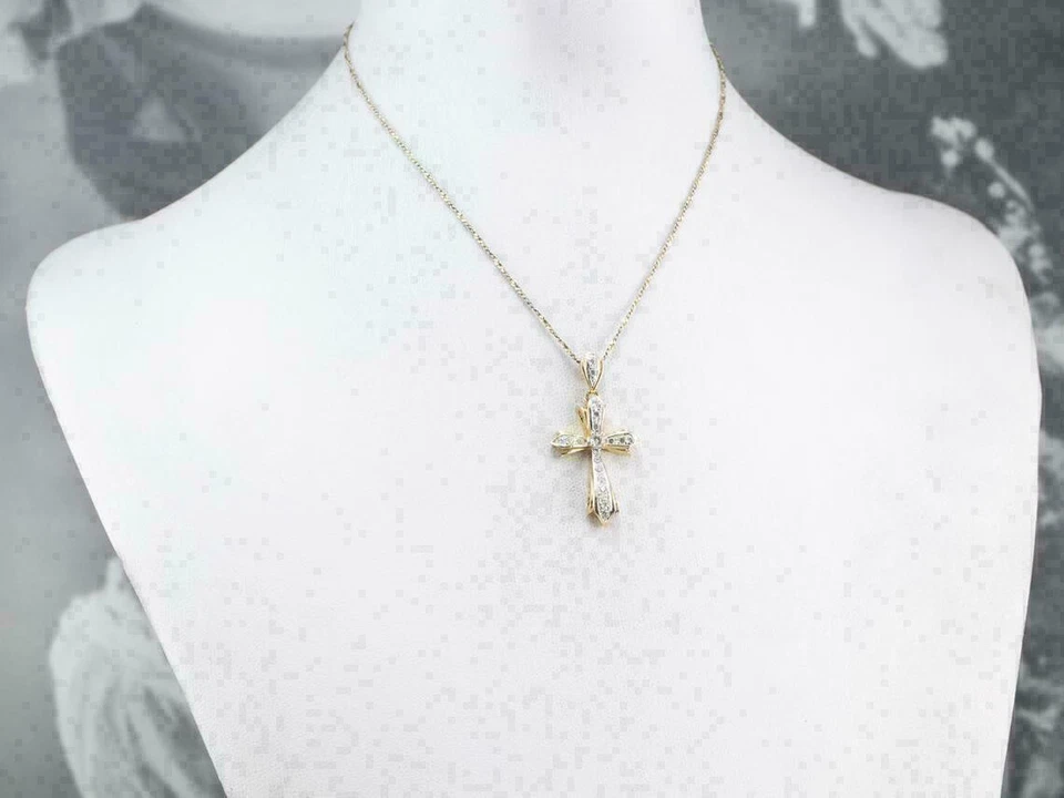 1/2Ct White Round Moissanite Diamond Jesus Cross Pendant Necklace In 925 Silver - Image 2 of 4