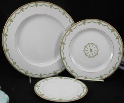 Philippe Deshoulieres Sully Green Dinner Plate Salad Plate Bread