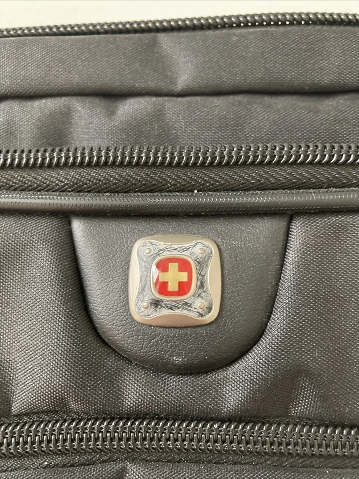 Swiss Army Wenger Para hombres Gris Laptop Bolso Mensajero 11x15 Bolsillos Acolchados Softshell Foto 2 de 4