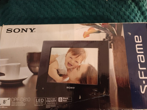 Sony S-Frame DPF-D810 8" Digital Picture Photo Frame Black Unused