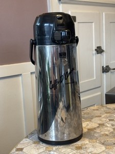 Zojirushi Caffe D'Amore Stainless Steel Airpot Lever Beverage Dispenser thermos