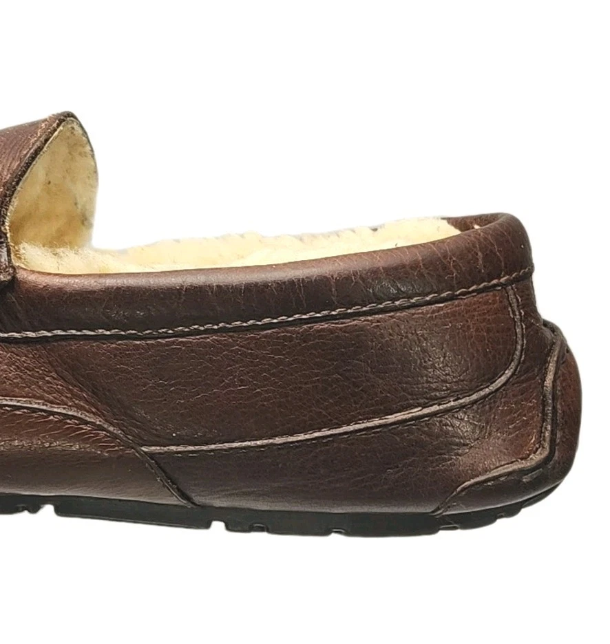Zapatillas UGG Ascot Hombre Talla 11 Marrón Cuero Piel de Oveja Mocasín Zapato 5379 Foto 4 de 4